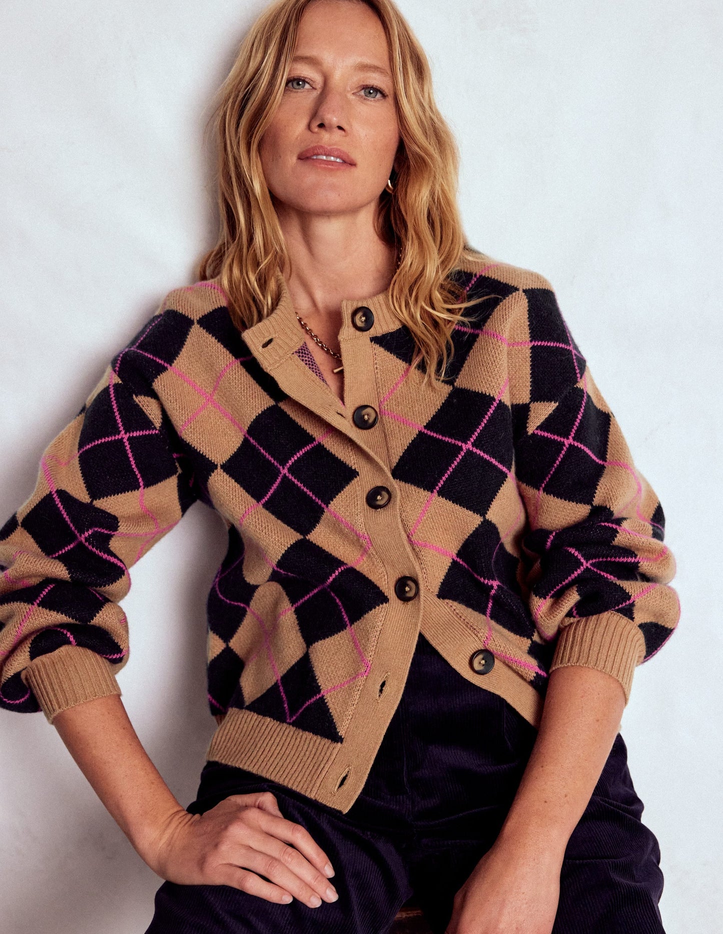 Abi Jacquard Cardigan-Camel, Navy Argyle