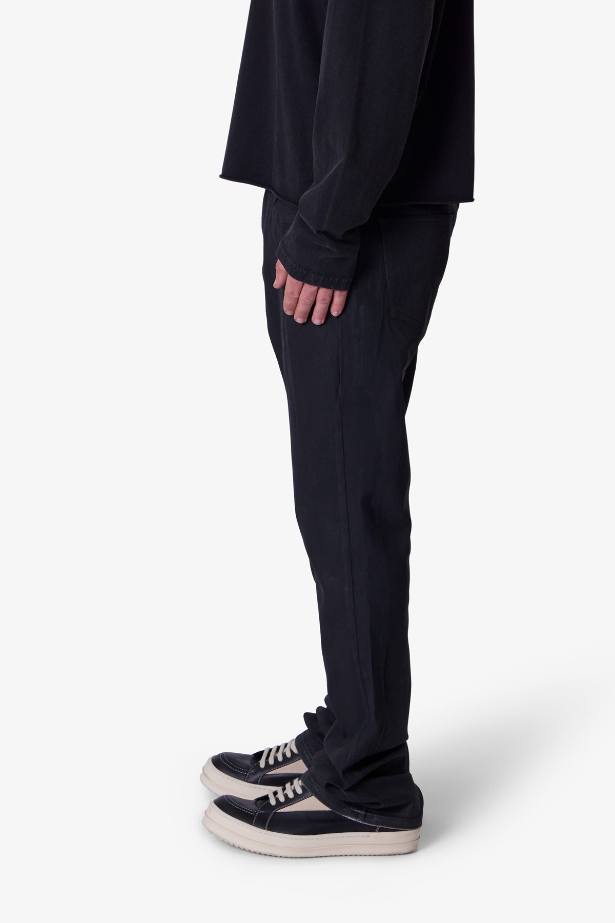 B731 Oiled Bootcut Denim - Black