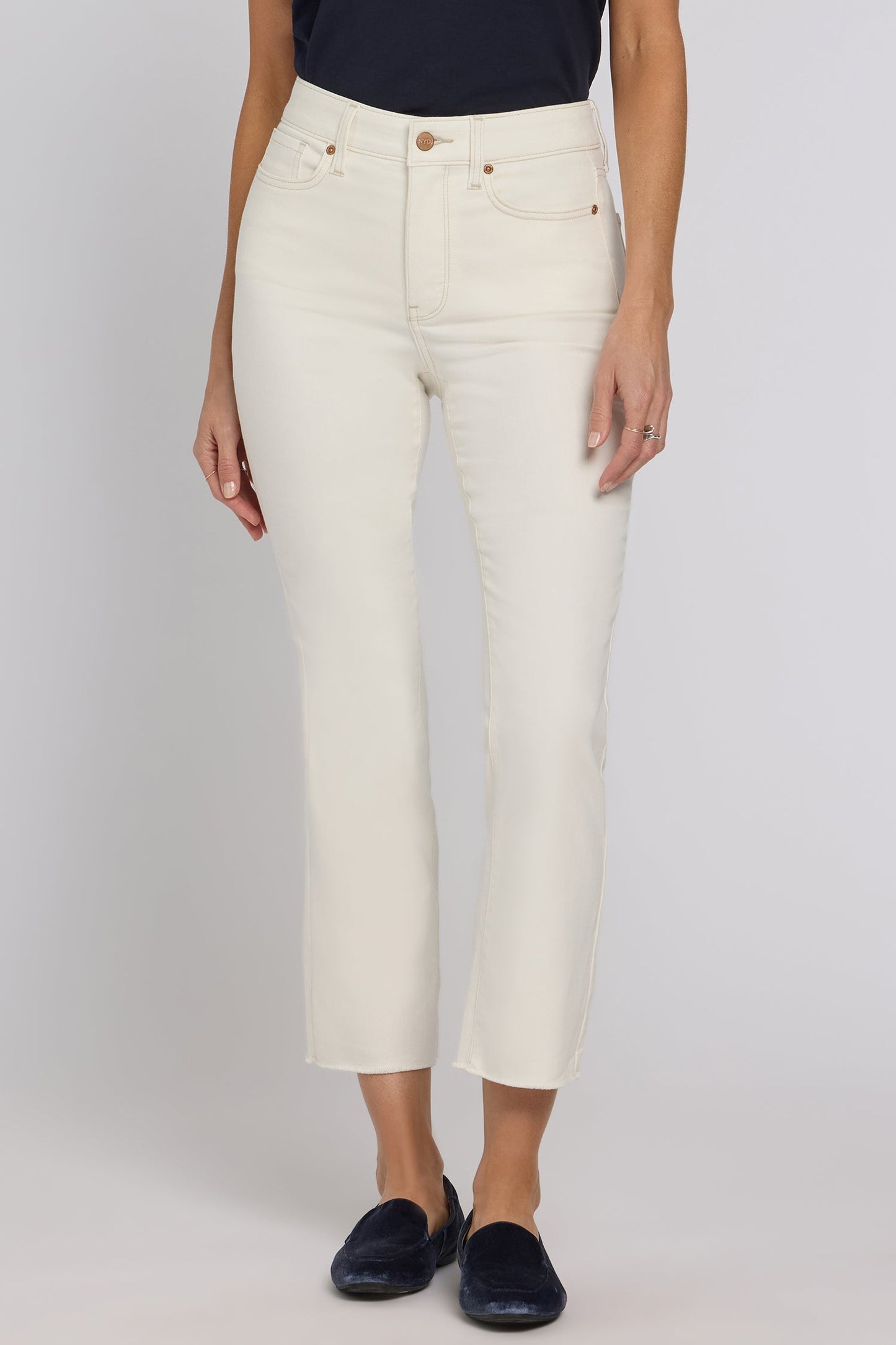 Billie Mini Bootcut Ankle Jeans In Petite - Vintage White
