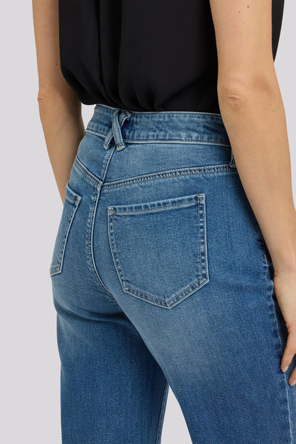 Bailey Relaxed Straight Ankle Jeans In Petite - Sun Soak